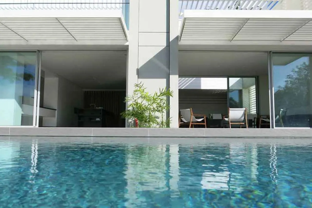 Luxury Waterfront Villa Mqfr08 Le François