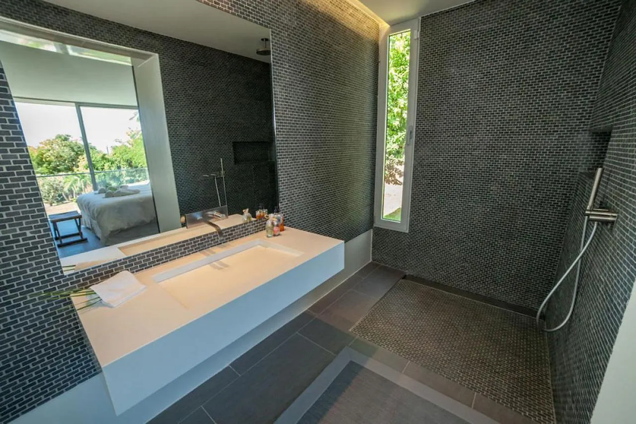 Luxury Waterfront Villa Mqfr08 Le François